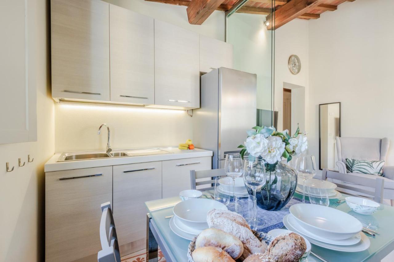 Apartamento Helene Smart Flat With Elevator Inside Lucca Exterior foto