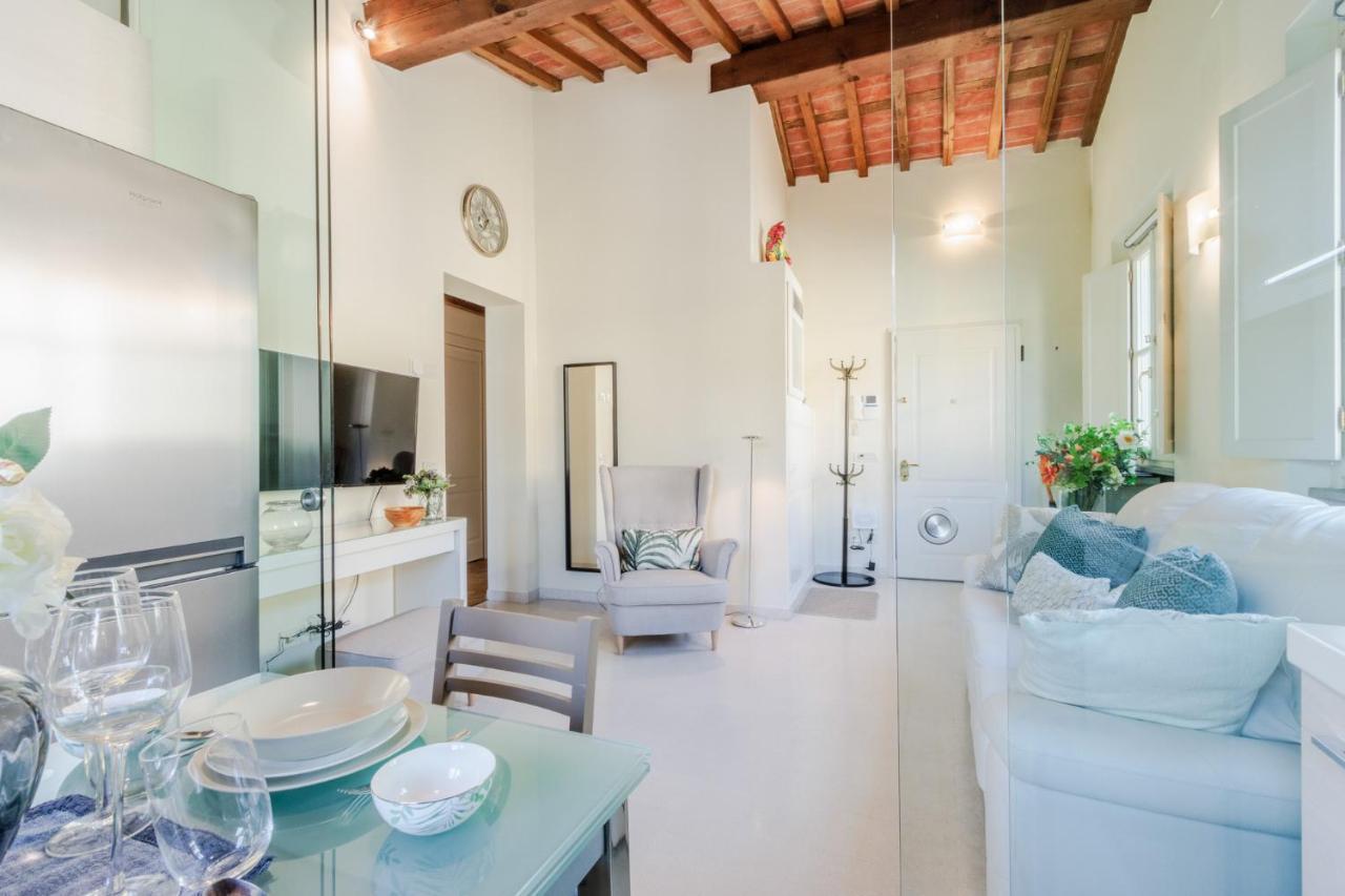 Apartamento Helene Smart Flat With Elevator Inside Lucca Exterior foto