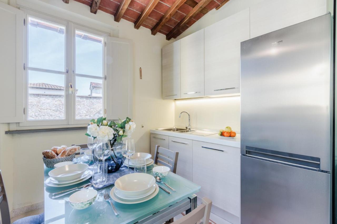 Apartamento Helene Smart Flat With Elevator Inside Lucca Exterior foto