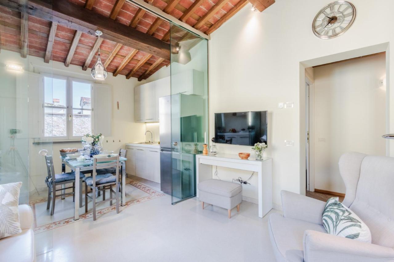 Apartamento Helene Smart Flat With Elevator Inside Lucca Exterior foto